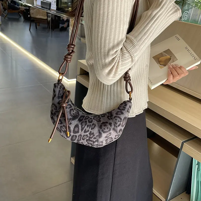Leopard Print Crossbody Bag for Women Hot Girl Fashion