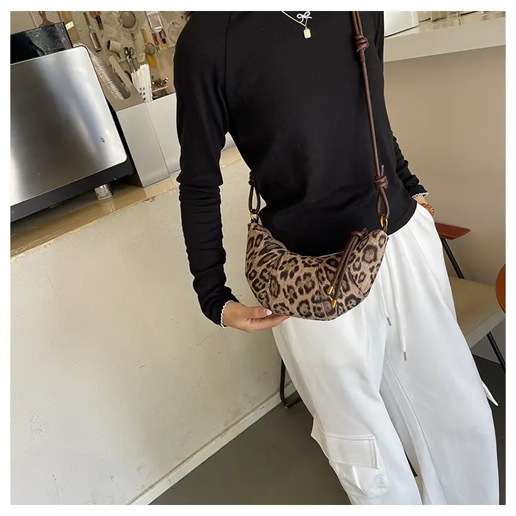 Leopard Print Crossbody Bag for Women Hot Girl Fashion — feature 14