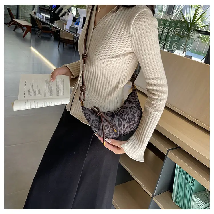 Leopard Print Crossbody Bag for Women Hot Girl Fashion — feature 24