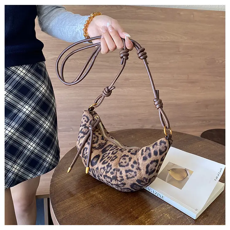 Leopard Print Crossbody Bag for Women Hot Girl Fashion — feature 8