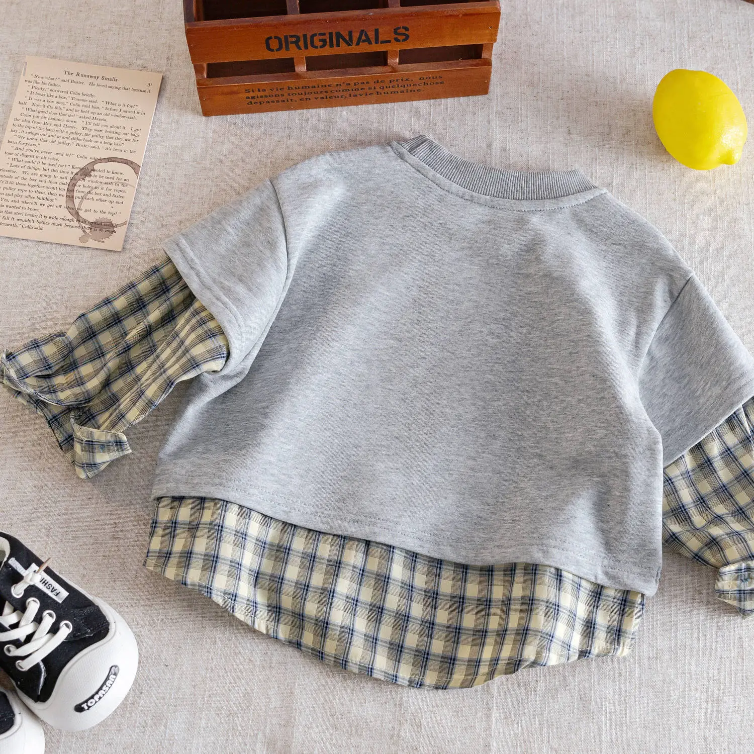 Girls Plaid Sleeve Grey T-Shirt 2025 Spring Fall - Image 2