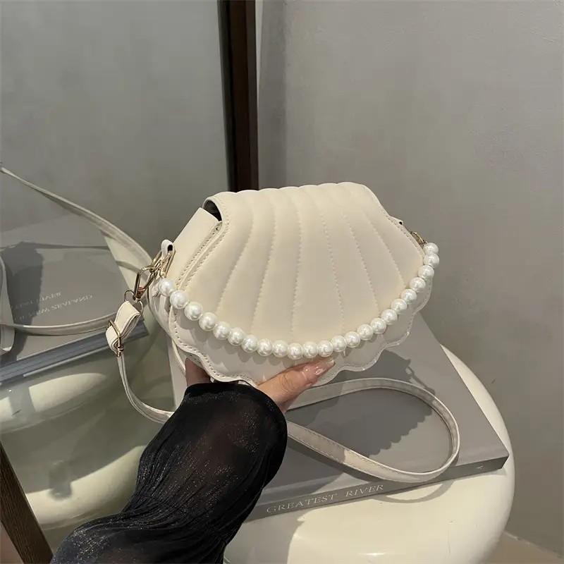 Women Pearl Chain Shoulder Bag New Autumn 2025 - Image 3