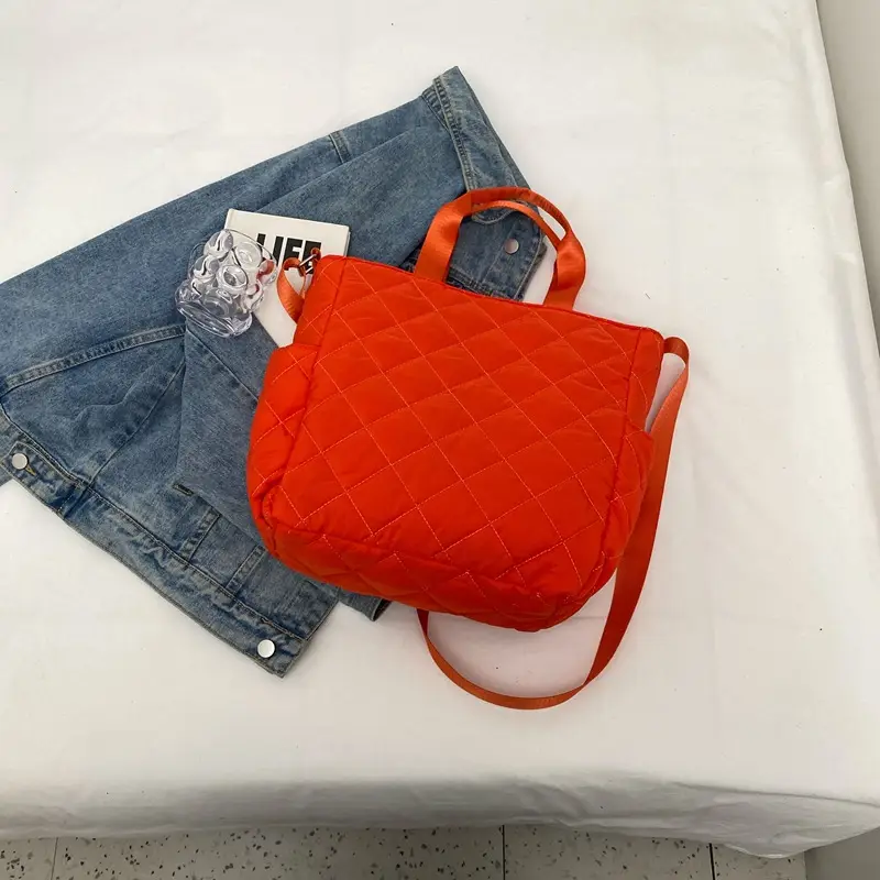 Japanese-Style Quilted Shoulder Bag for Women - Image 4