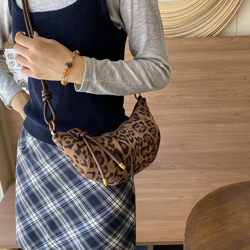 Women Leopard Print Crossbody Bag 2025