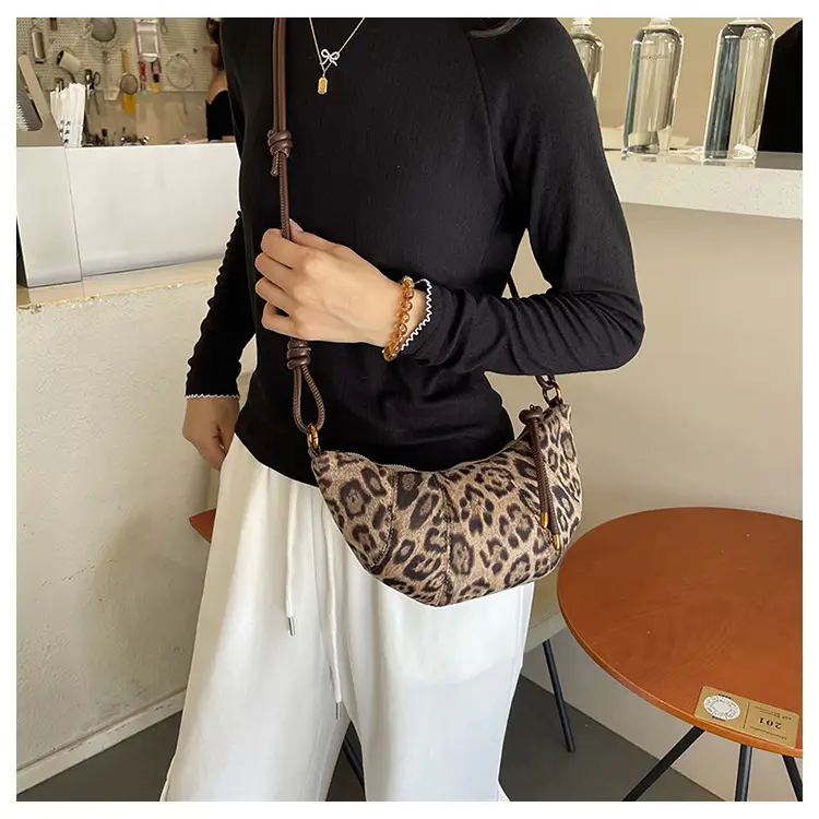 Women Leopard Print Crossbody Bag 2025 — feature 17