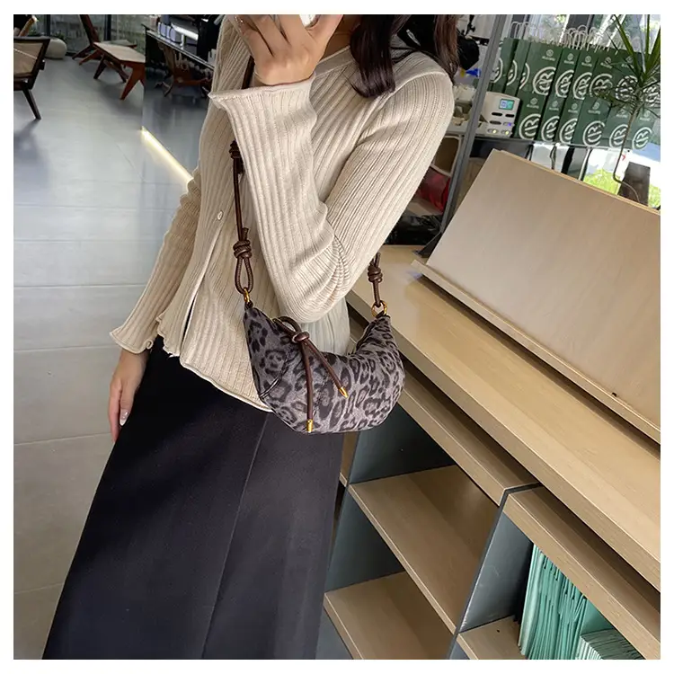 Women Leopard Print Crossbody Bag 2025 — feature 19