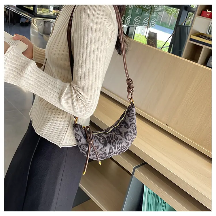 Women Leopard Print Crossbody Bag 2025 — feature 22
