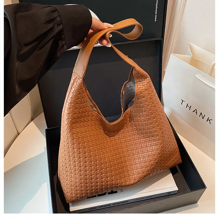 Women Retro Woven Tote Bag Brown 2025 — feature 23
