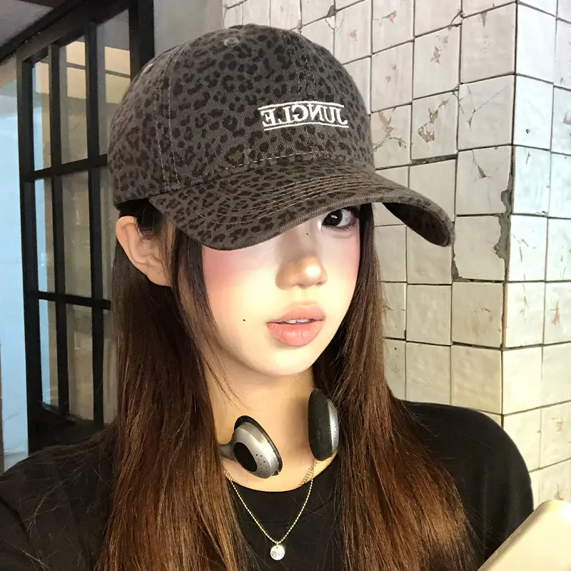 American Retro Leopard Print Cap for Women - Image 3