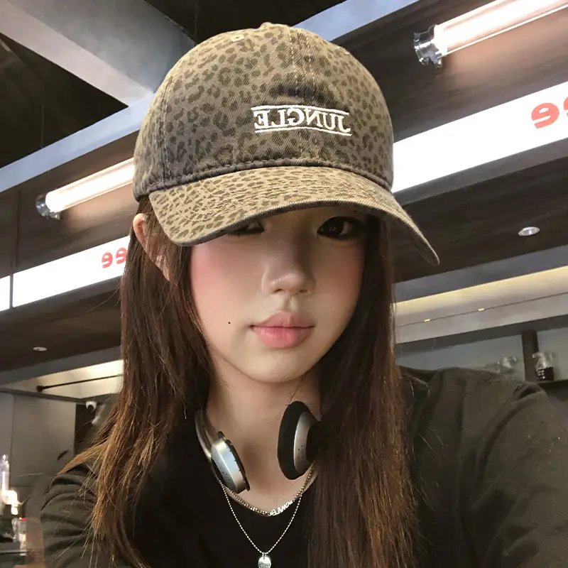 American Retro Leopard Print Cap for Women - Image 4