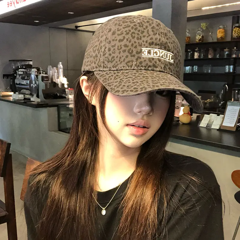 American Retro Leopard Print Cap for Women - Image 5