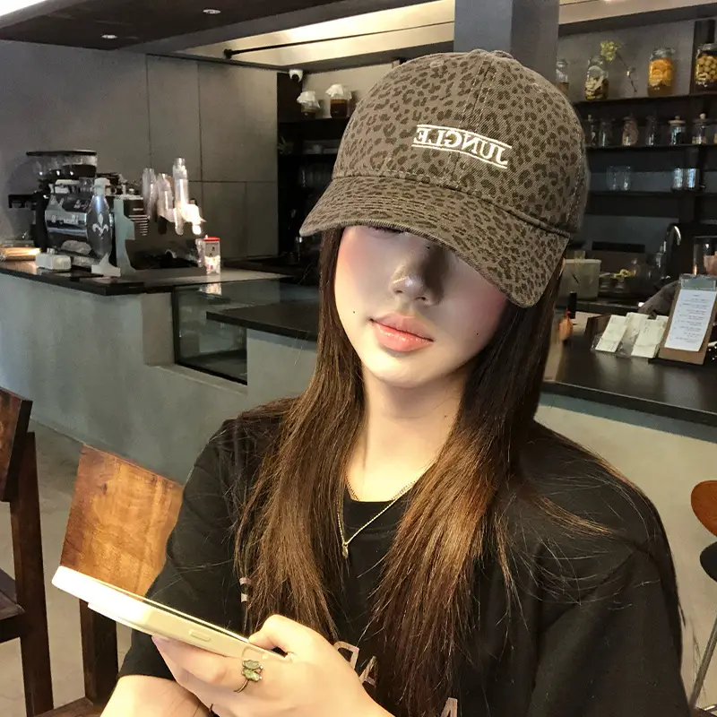 American Retro Leopard Print Cap for Women - Image 6