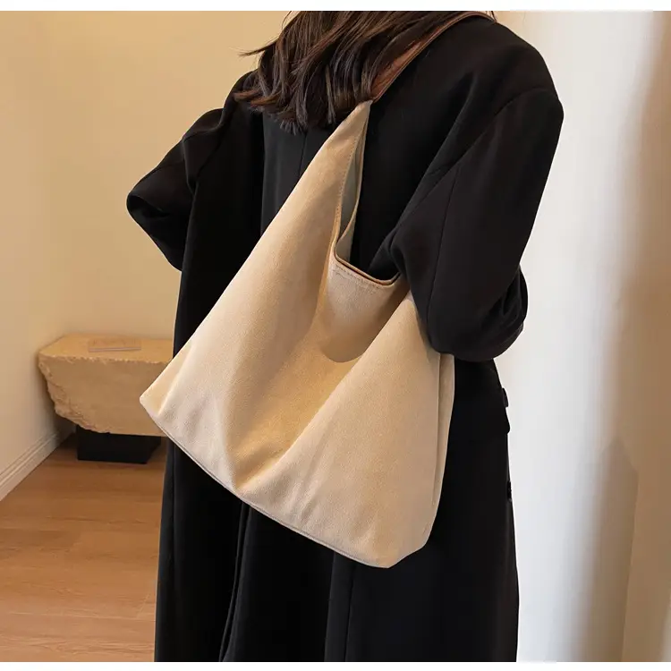Women's Large Capacity Brown Leather Shoulder Bag — feature 17