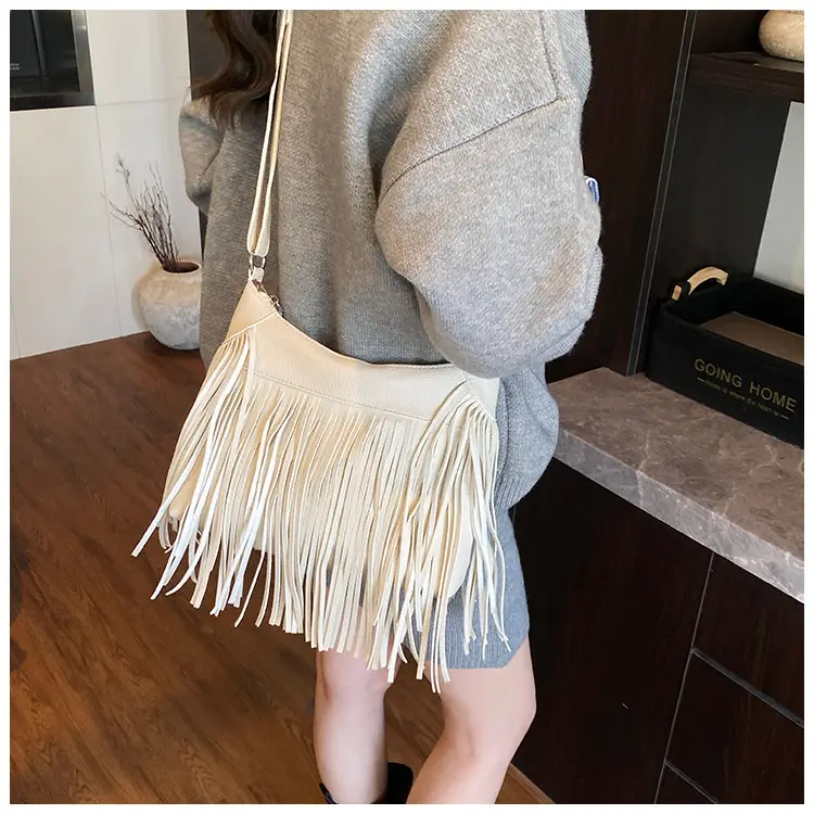 Women Crossbody Tassel Bag Brown Leather Large Capacity — feature 4