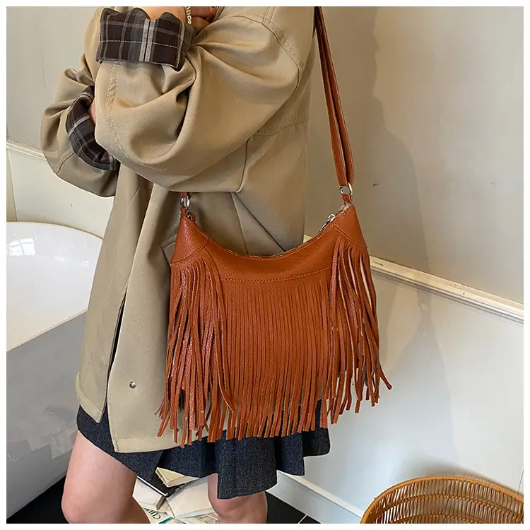 Women Crossbody Tassel Bag Brown Leather Large Capacity — feature 5