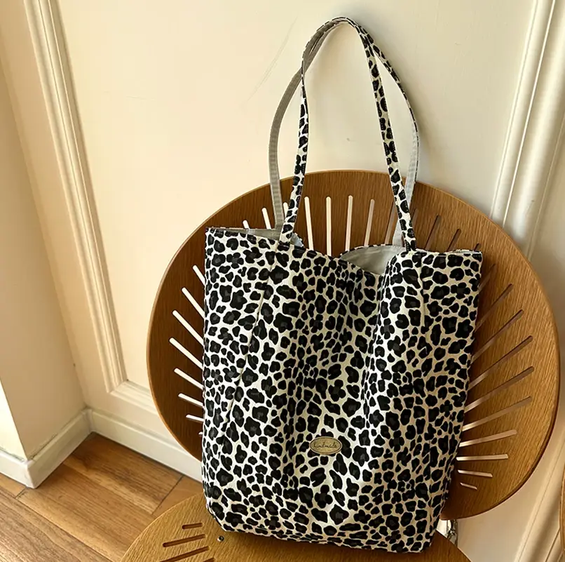 Leopard Print Spaghetti Strap Tote Bag Women — feature 8