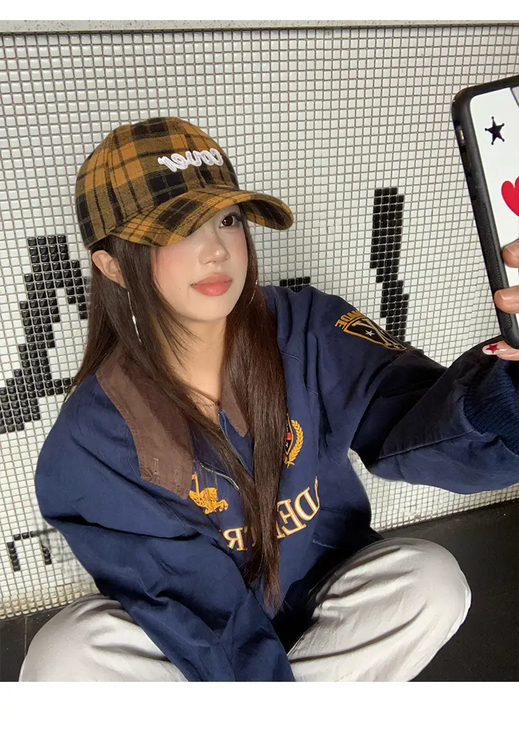 Korean Plaid Baseball Cap for Women with Wide Brim — feature 10