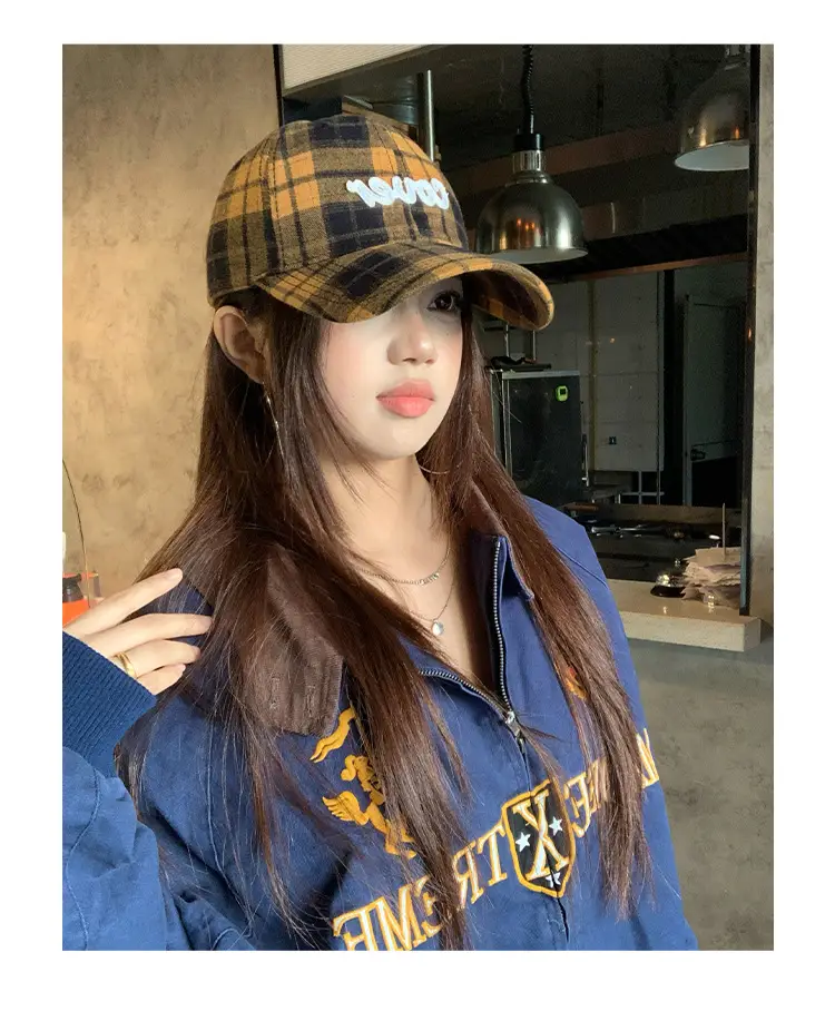 Korean Plaid Baseball Cap for Women with Wide Brim — feature 6