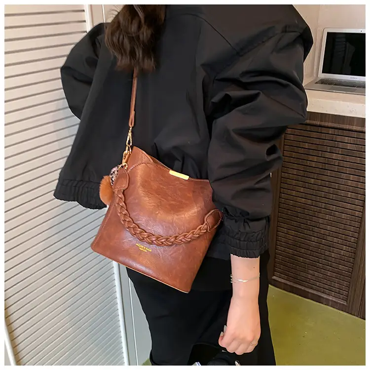 Retro Tote Bag Women Shoulder Crossbody Satchel Brown — feature 21