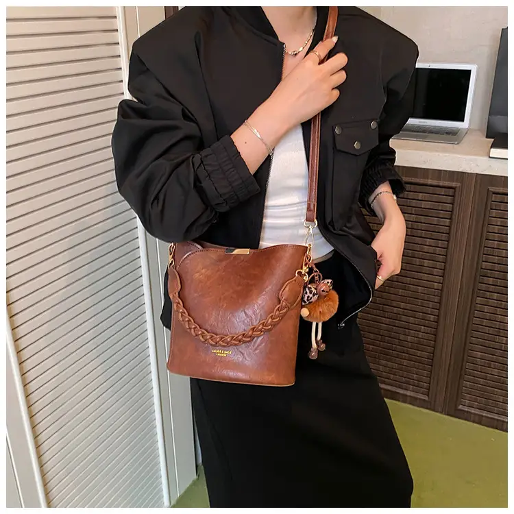 Retro Tote Bag Women Shoulder Crossbody Satchel Brown — feature 22