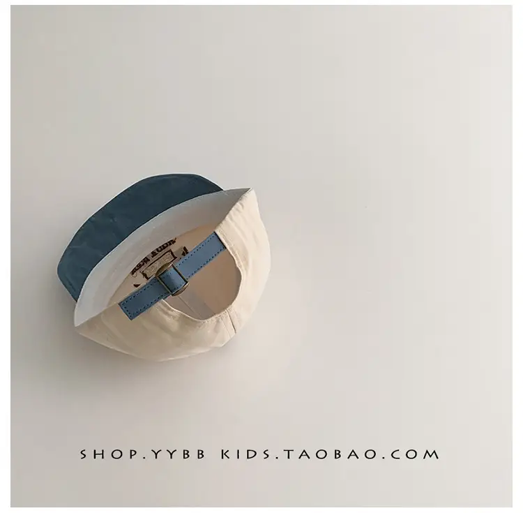 Children's Korean Style Peaked Hats Red & White — feature 5