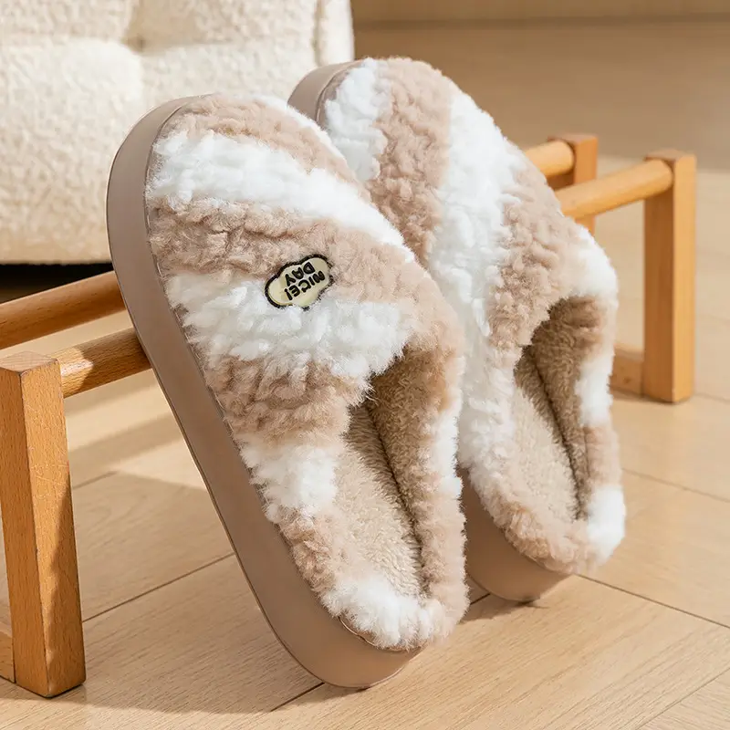 2025 New Autumn and Winter Indoor Non-Slip Warm Plush Maternity Slippers Cotton Slippers with a Stepping-On-Clouds Feel for Women - Image 3
