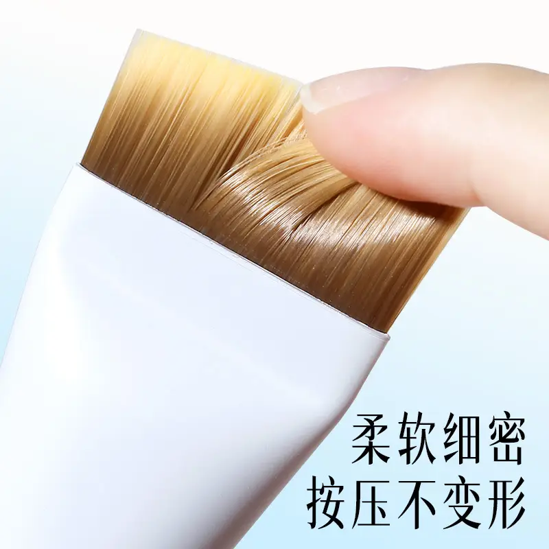 Xixi Ultra-Thin Foundation Brush Beveled Angle — feature 6