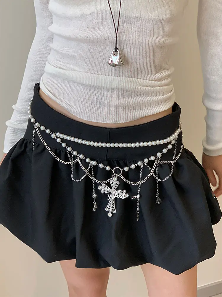 Diamond-Encrusted Pearl Waist Chain Accessory — feature 10