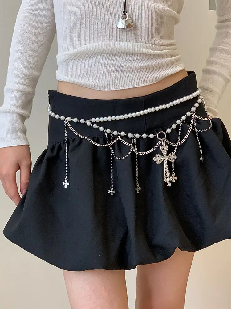 Diamond-Encrusted Pearl Waist Chain Accessory — feature 2