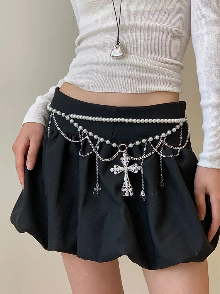 Diamond-Encrusted Pearl Waist Chain Accessory — feature 6