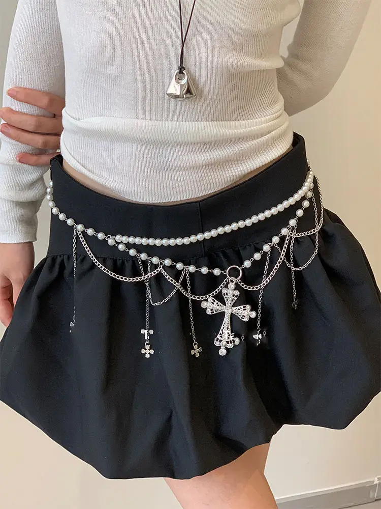Diamond-Encrusted Pearl Waist Chain Accessory — feature 9