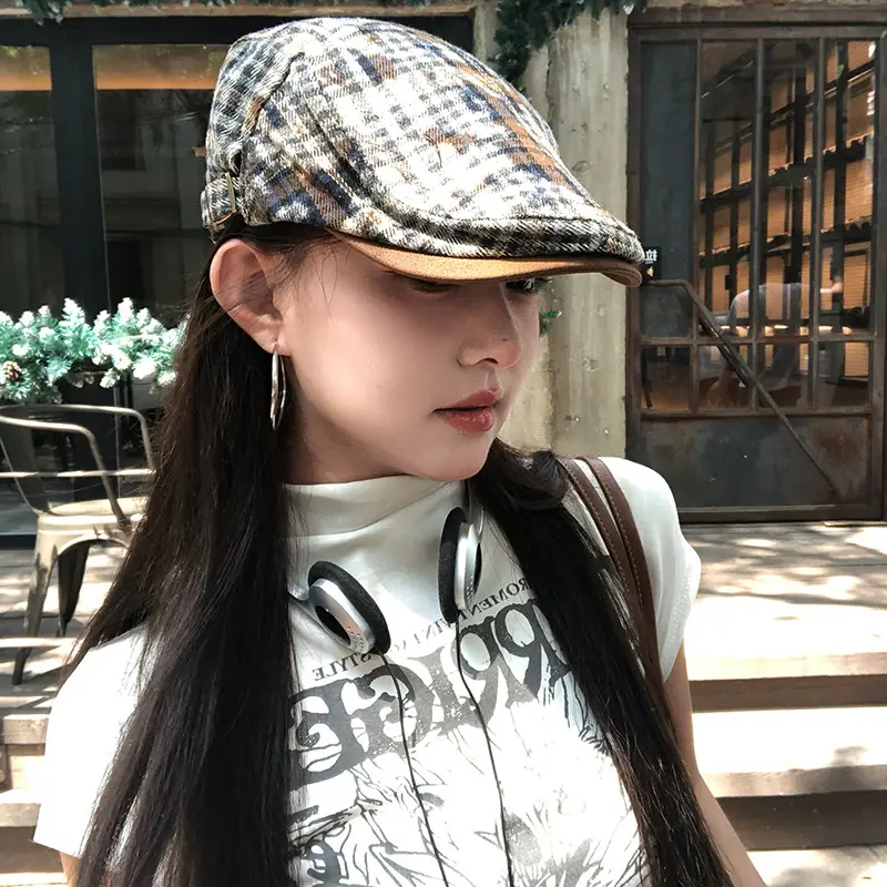 Japanese Retro Plaid Forward Cap for Women Summer 2025 Large Head Circumference Reverse-Wear Duckbill Hat Face-Slimming Beret - Image 4