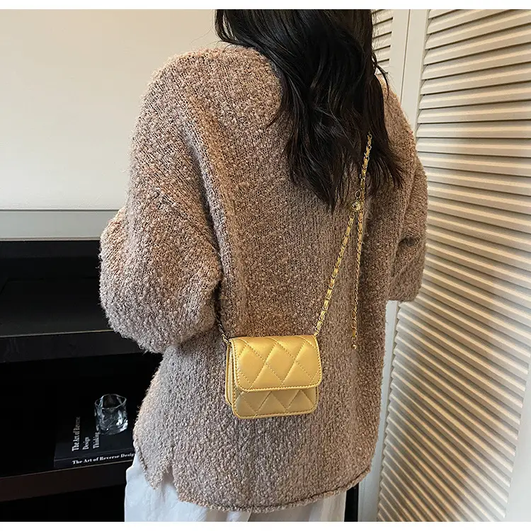 Red Quilted Chain Shoulder Bag for Women — feature 12