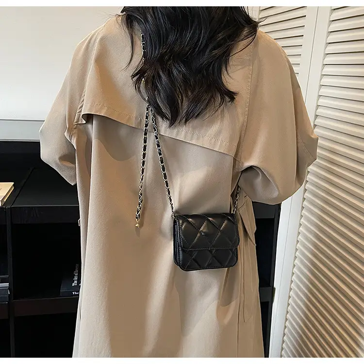Red Quilted Chain Shoulder Bag for Women — feature 14