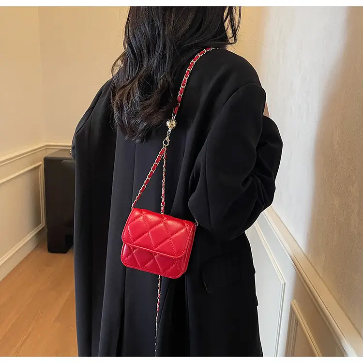 Red Quilted Chain Shoulder Bag for Women — feature 17
