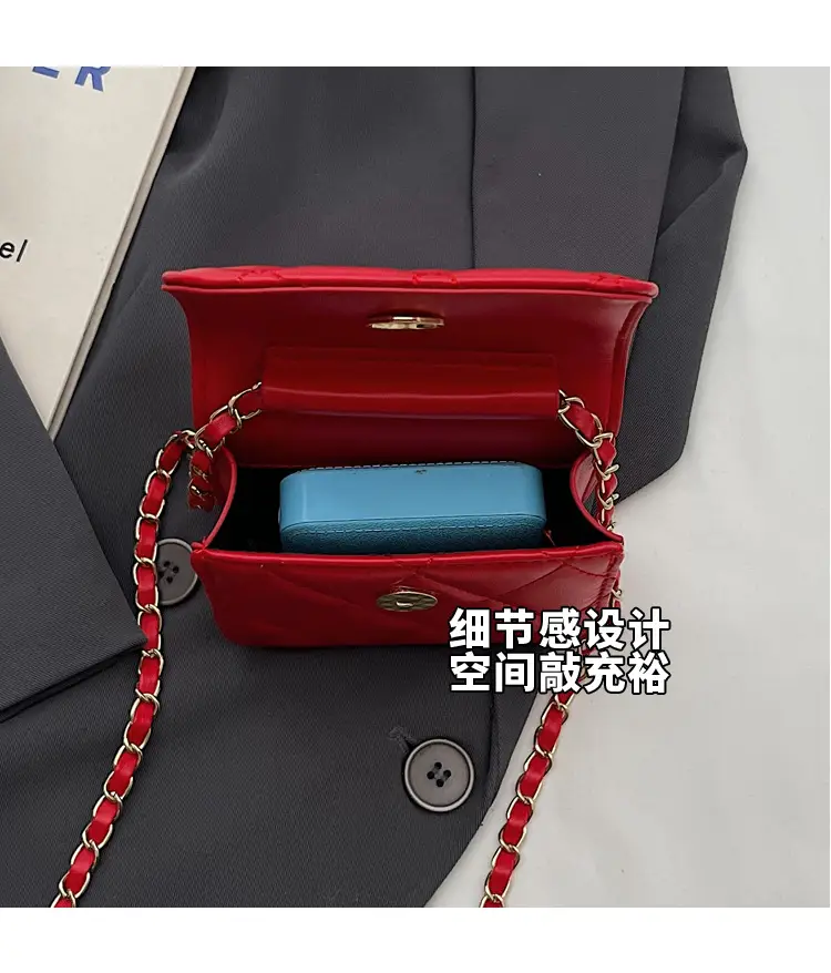 Red Quilted Chain Shoulder Bag for Women — feature 8