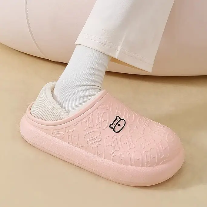 Fashion Cotton Slippers for Women, Autumn and Winter Non-Slip Maternity Home Use, Men's Indoor Warm Thick-Soled Cartoon Plush Slippers