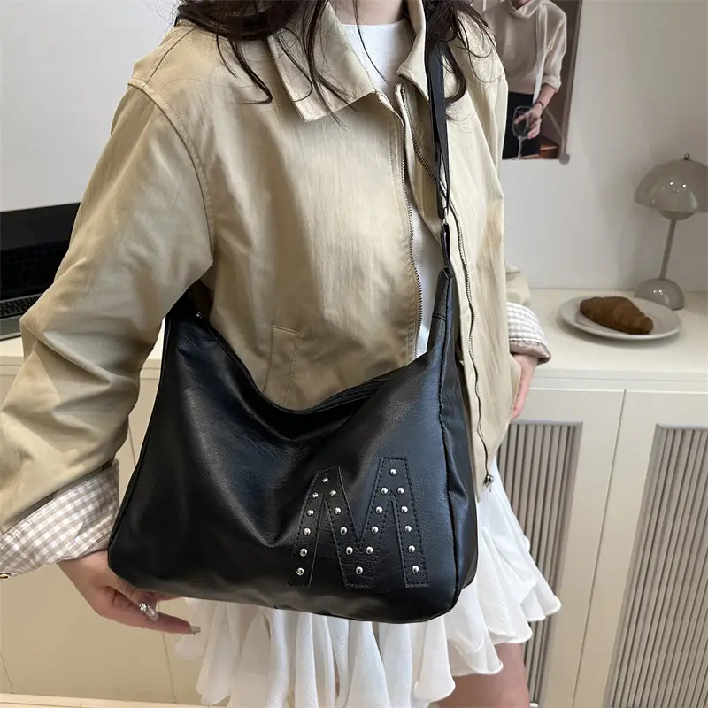 Vintage Brown Leather Shoulder Bag with Studded Design - Image 7