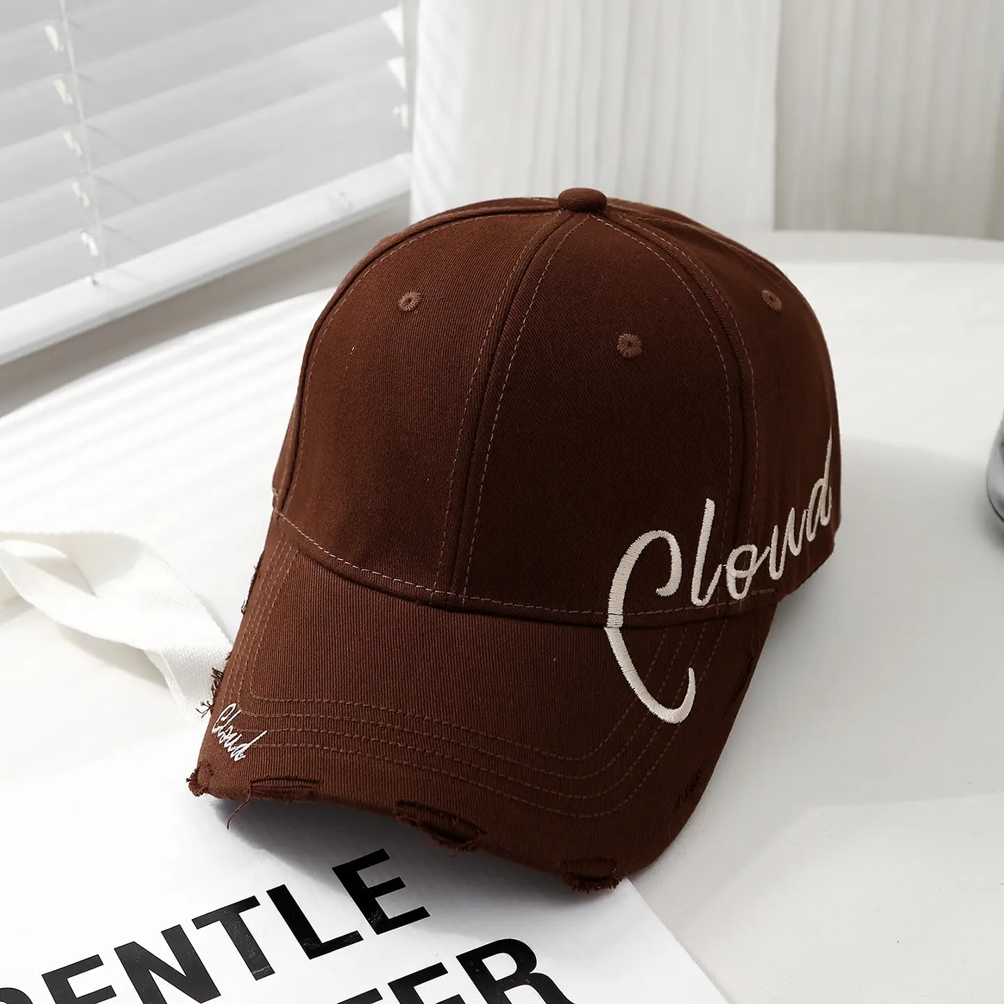 Women's Red Embroidered Baseball Cap Wide Brim Sun Hat — feature 7