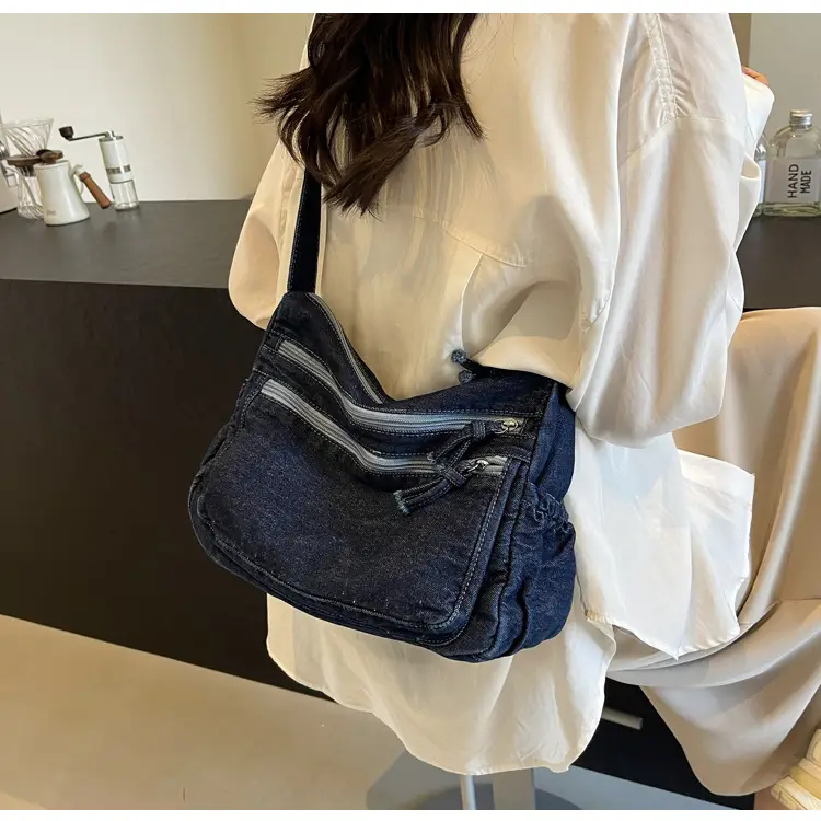 New Korean Style Multi-Pocket Crossbody Bag with Large Capacity — feature 23