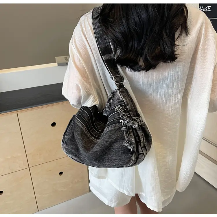 New Korean Style Multi-Pocket Crossbody Bag with Large Capacity — feature 31