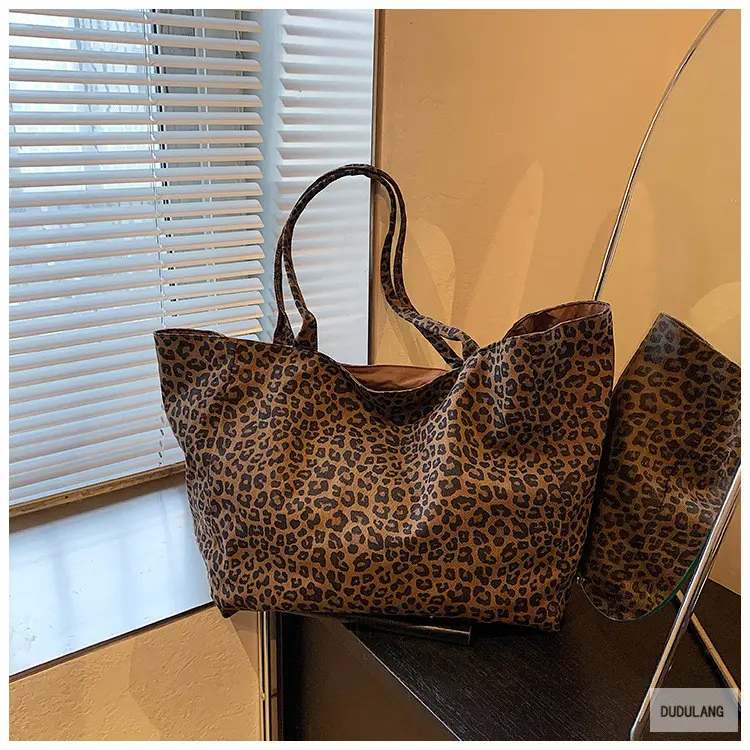 Leopard Print Large Capacity Women's Tote Bag — feature 30