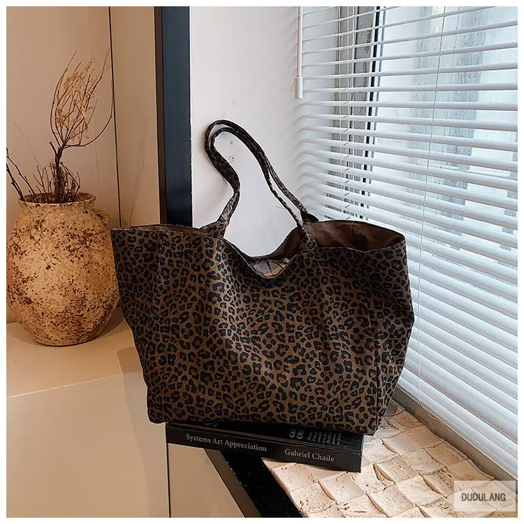 Leopard Print Large Capacity Women's Tote Bag — feature 31