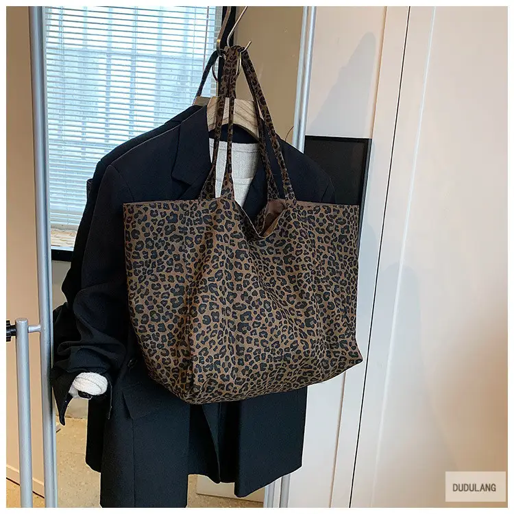 Leopard Print Large Capacity Women's Tote Bag — feature 32