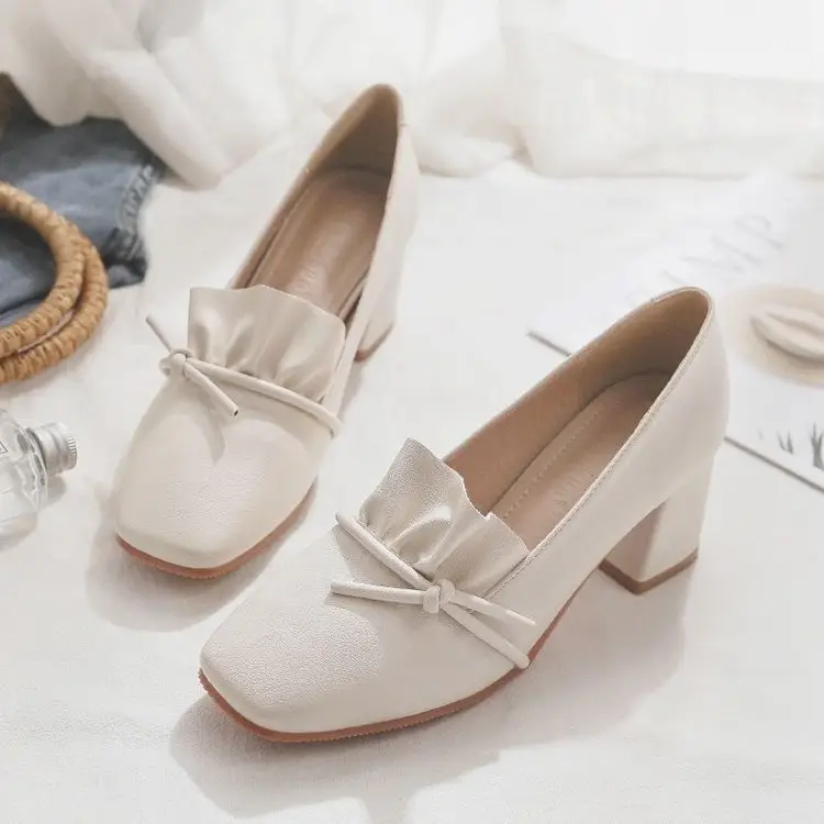 High-Heeled Mary Jane Shoes for Women 2025 New Style Small Fragrant Style Versatile Thick Heel One-Leg Pearl Buckle French Shoes for Women - Image 5