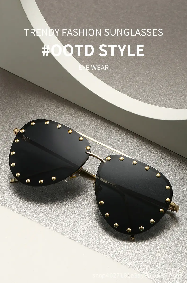 Punk Rivet Sunglasses Black Cross-Border Men — feature 1