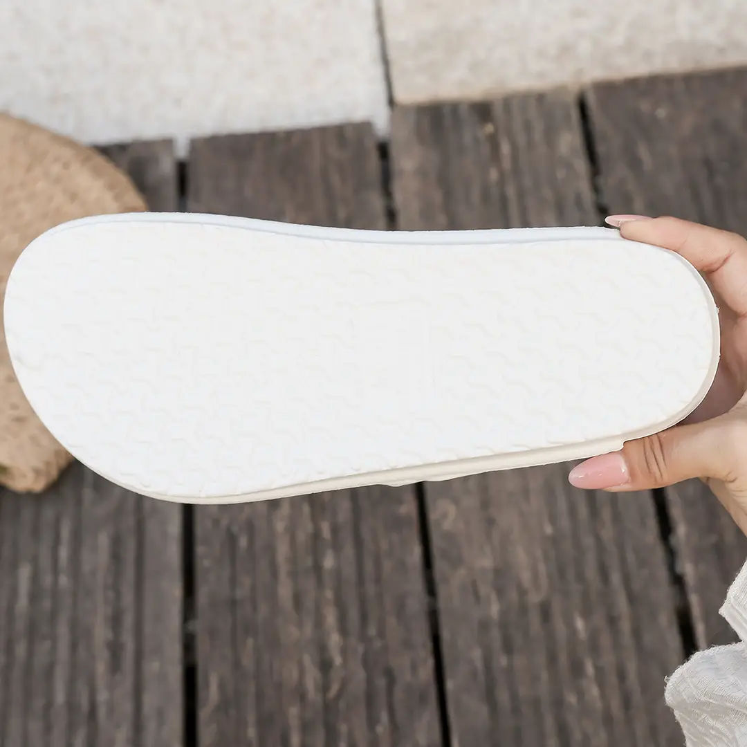 2025 New Thin-Soled Boken Shoes, Classic, Fashionable, Non-Slip, High-Looking, Men's and Women's Warm Toe-Cap Cotton Slippers — feature 2