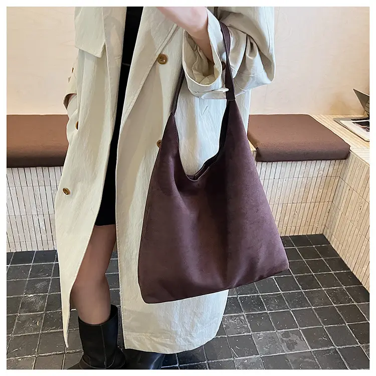 Retro Niche Suede Armpit Bag Women 2025 — feature 15