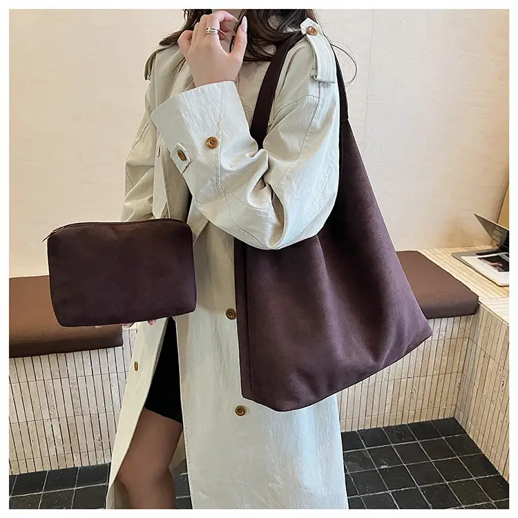 Retro Niche Suede Armpit Bag Women 2025 — feature 17
