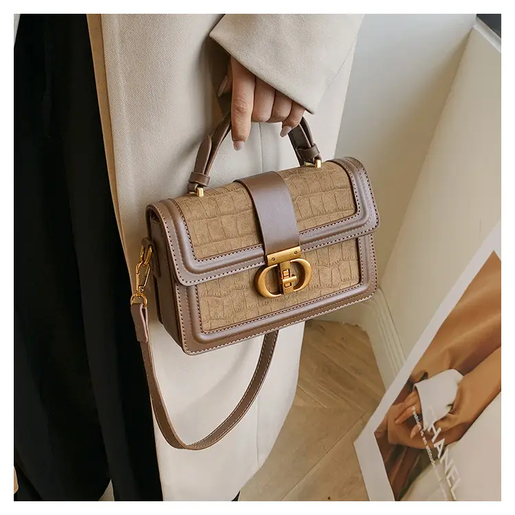 Women's New Retro Square Shoulder Bag Brown Leather — feature 12